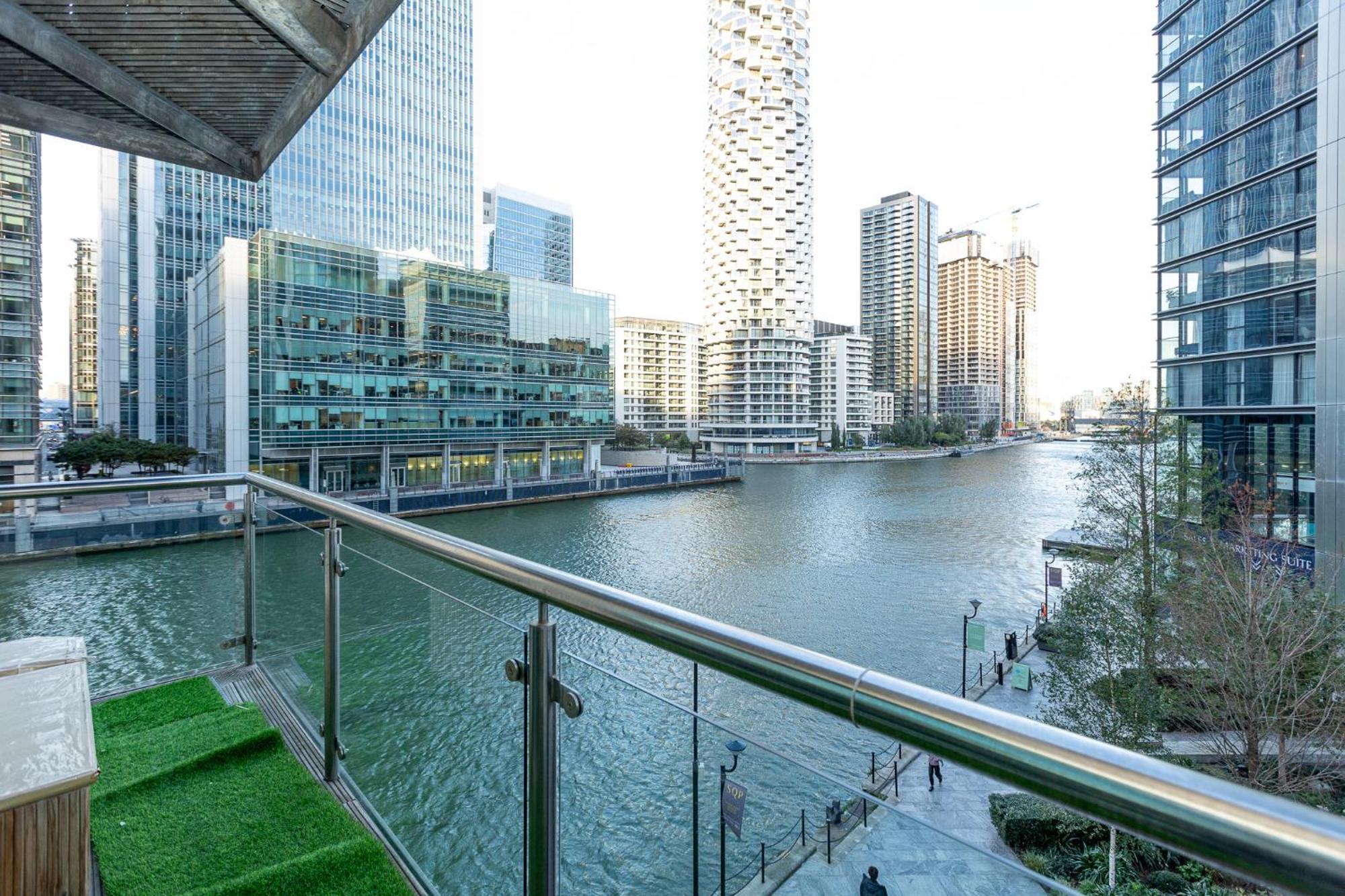 New Listing! Modern 3Br, Prime Canary Wharf Apartment London Exterior photo