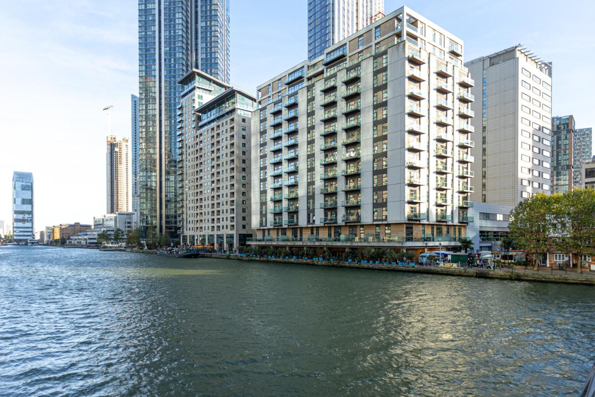 New Listing! Modern 3Br, Prime Canary Wharf Apartment London Exterior photo